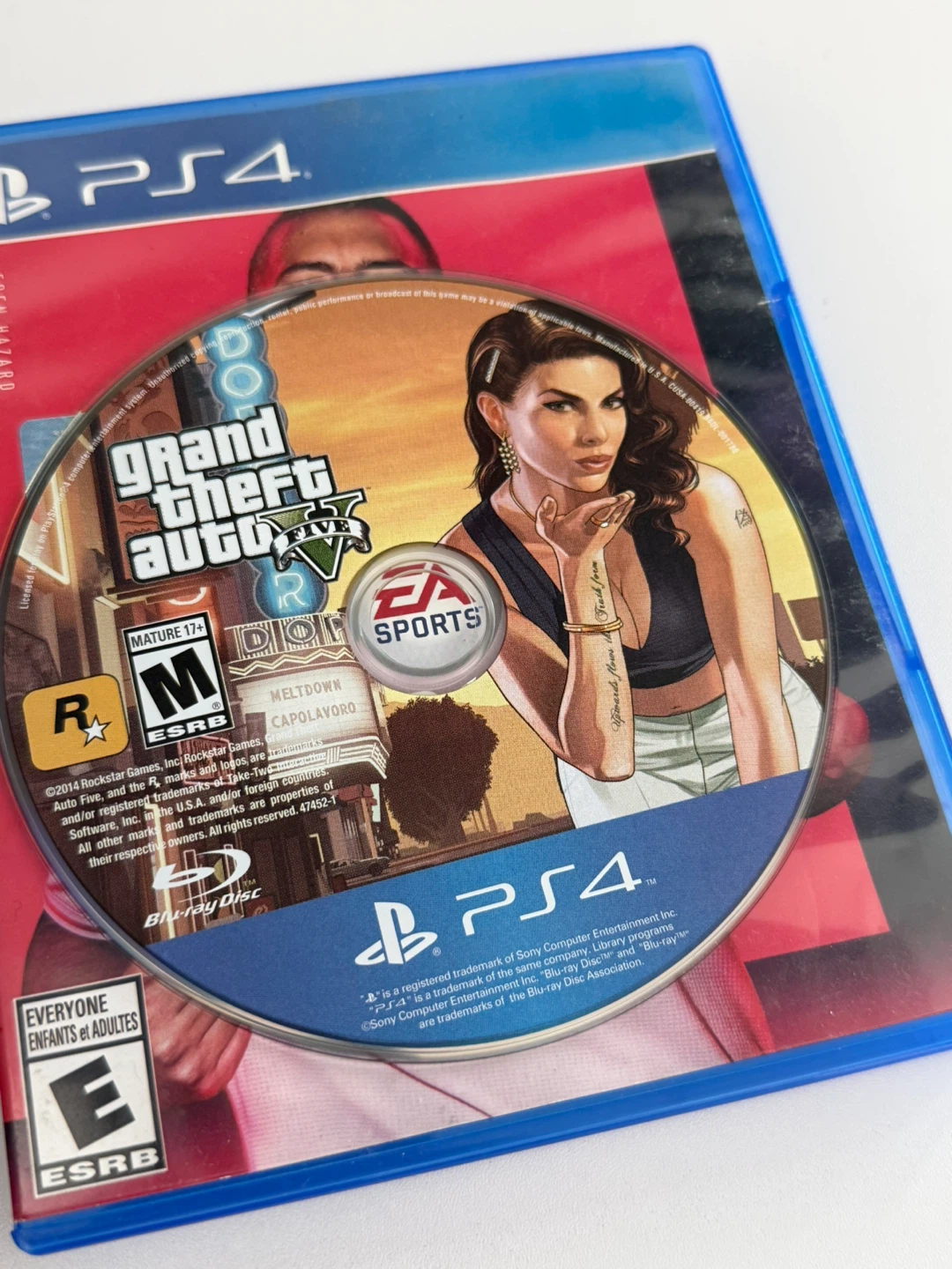 Sony PlayStation 4 (PS4) Console with Controller and Games - photo 5