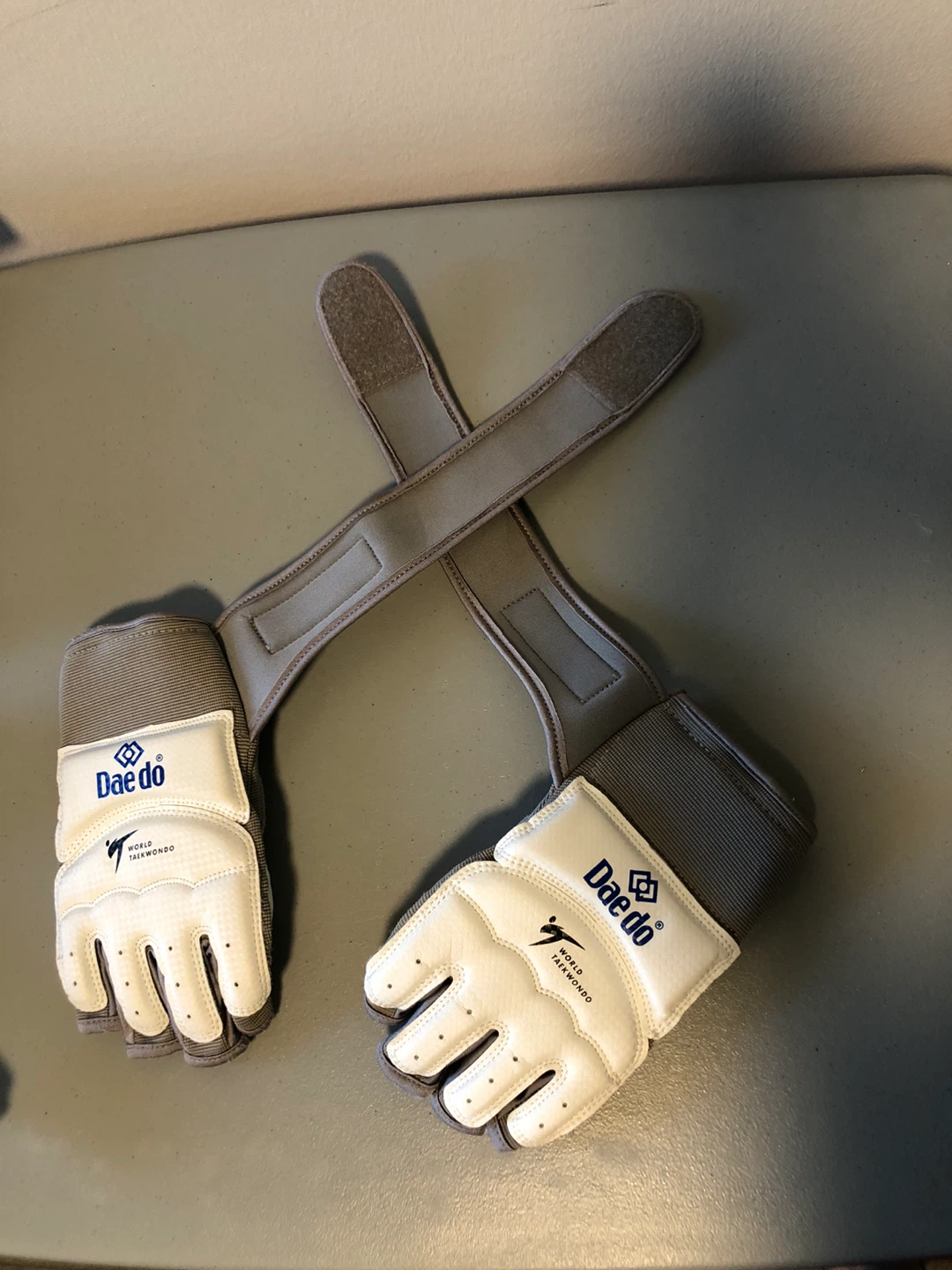 Daedo World Taekwondo Gloves - photo 4