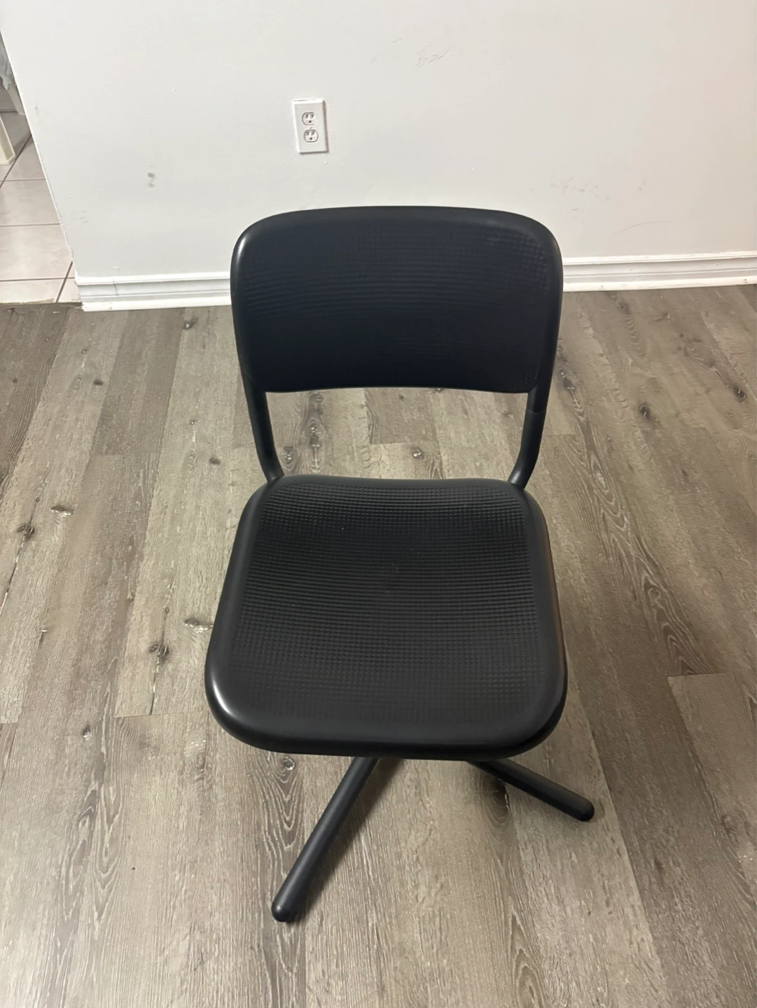 IKEA Black Swivel Office Chair - photo 2