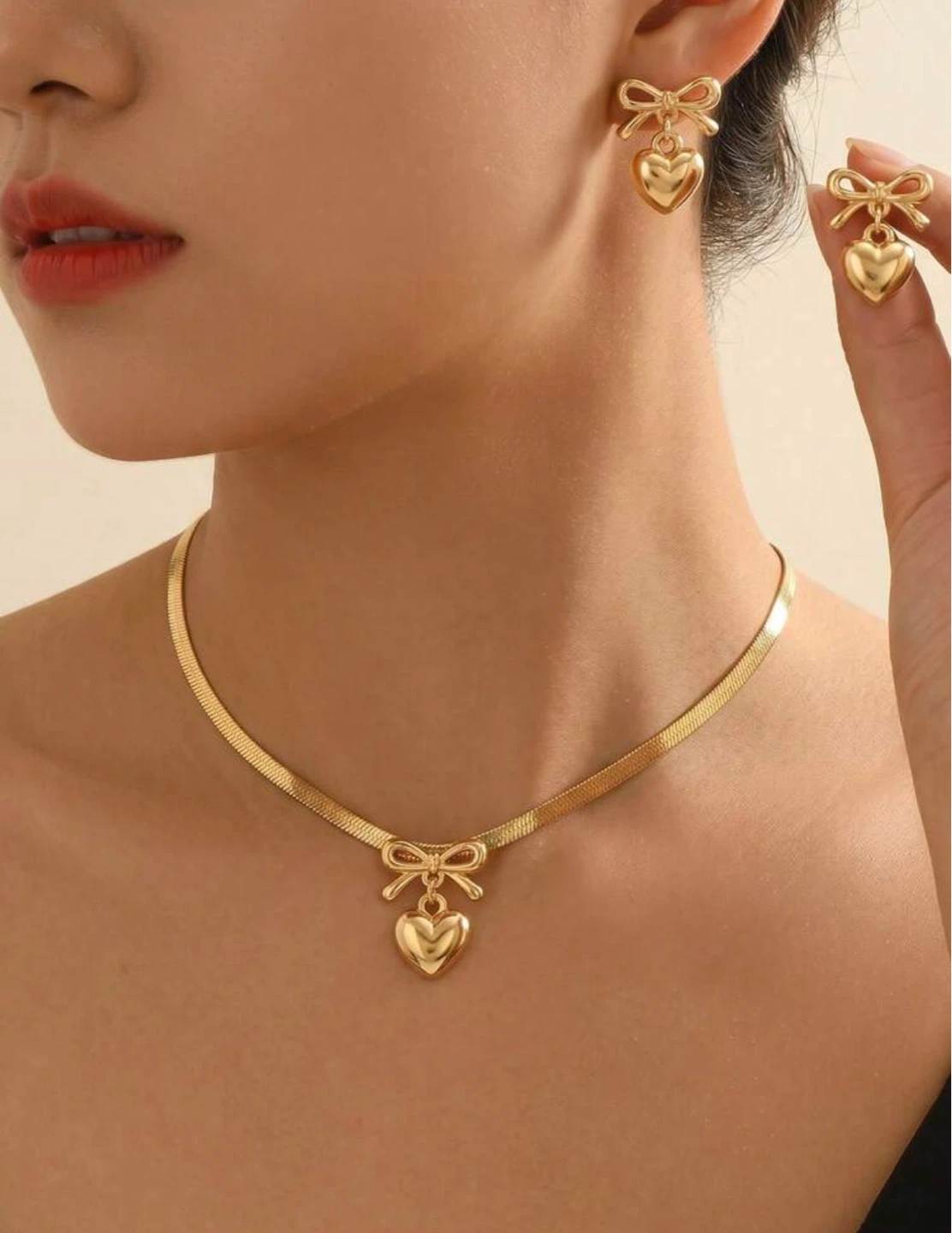 Gold Heart Bow Necklace and Earring Set - photo 2