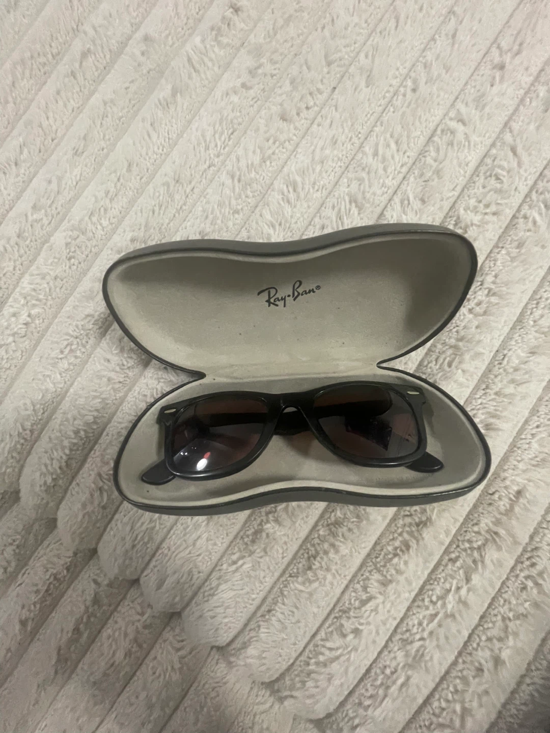 Ray-Ban Wayfarer Sunglasses