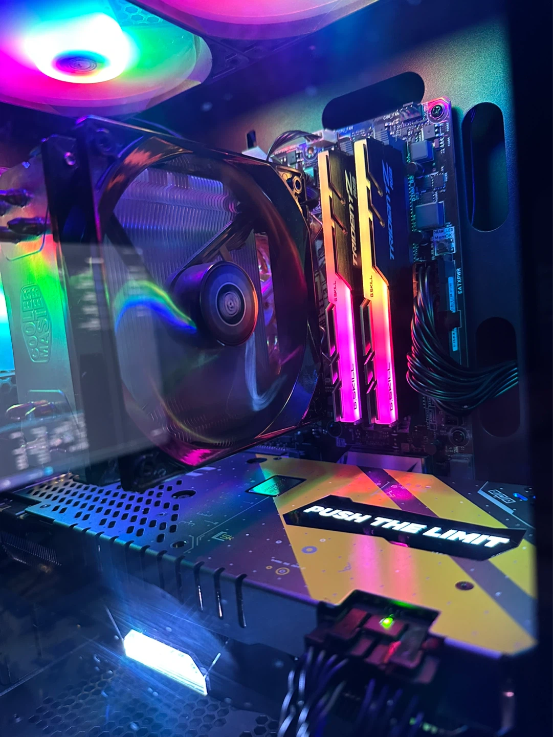 7th Gen RGB Gaming PC w/ 8GB GPU - 2.2TB - photo 5