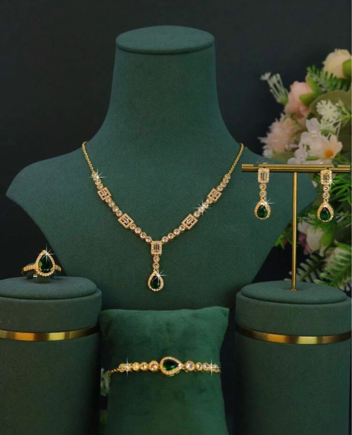 Gold-tone teardrop gemstone necklace, bracelet set