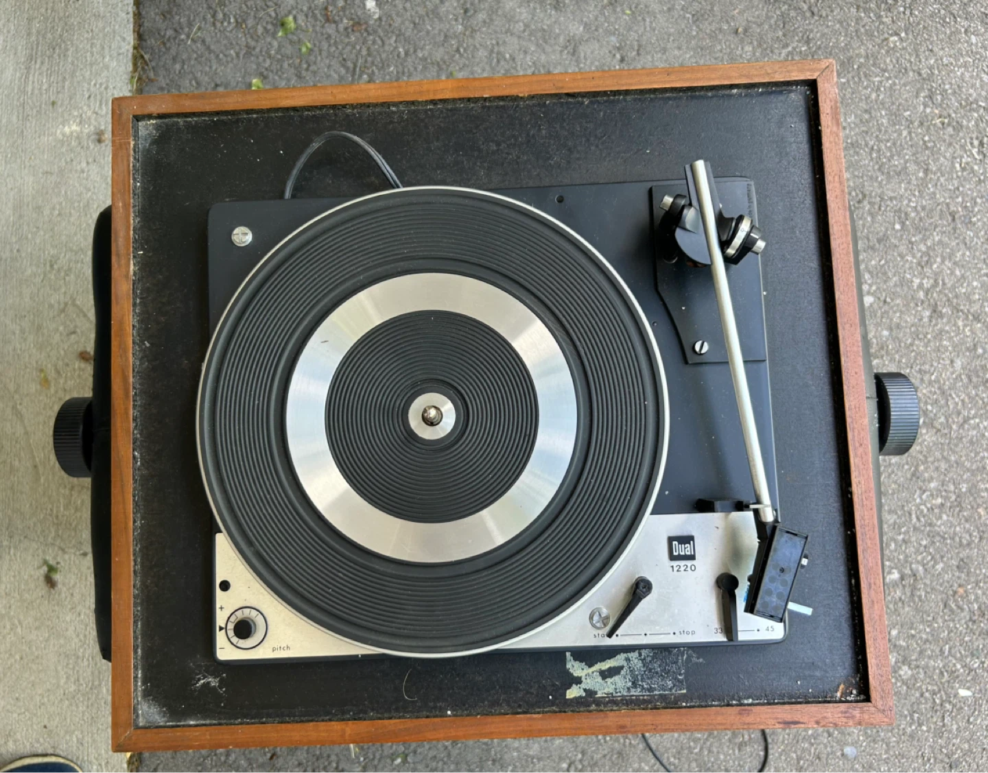 DUAL 1220 Turntable