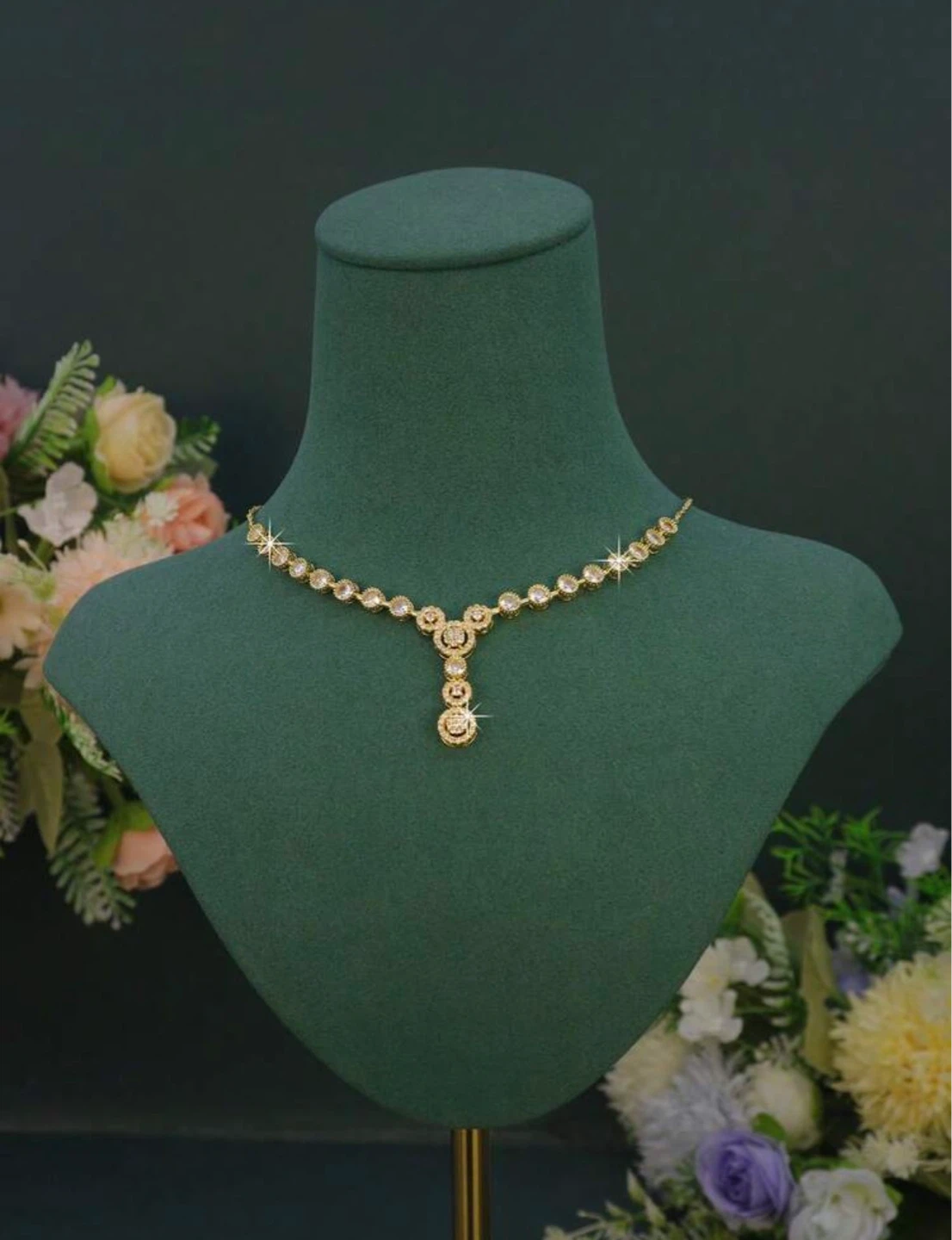 Gold-tone necklace with clear stones - photo 2