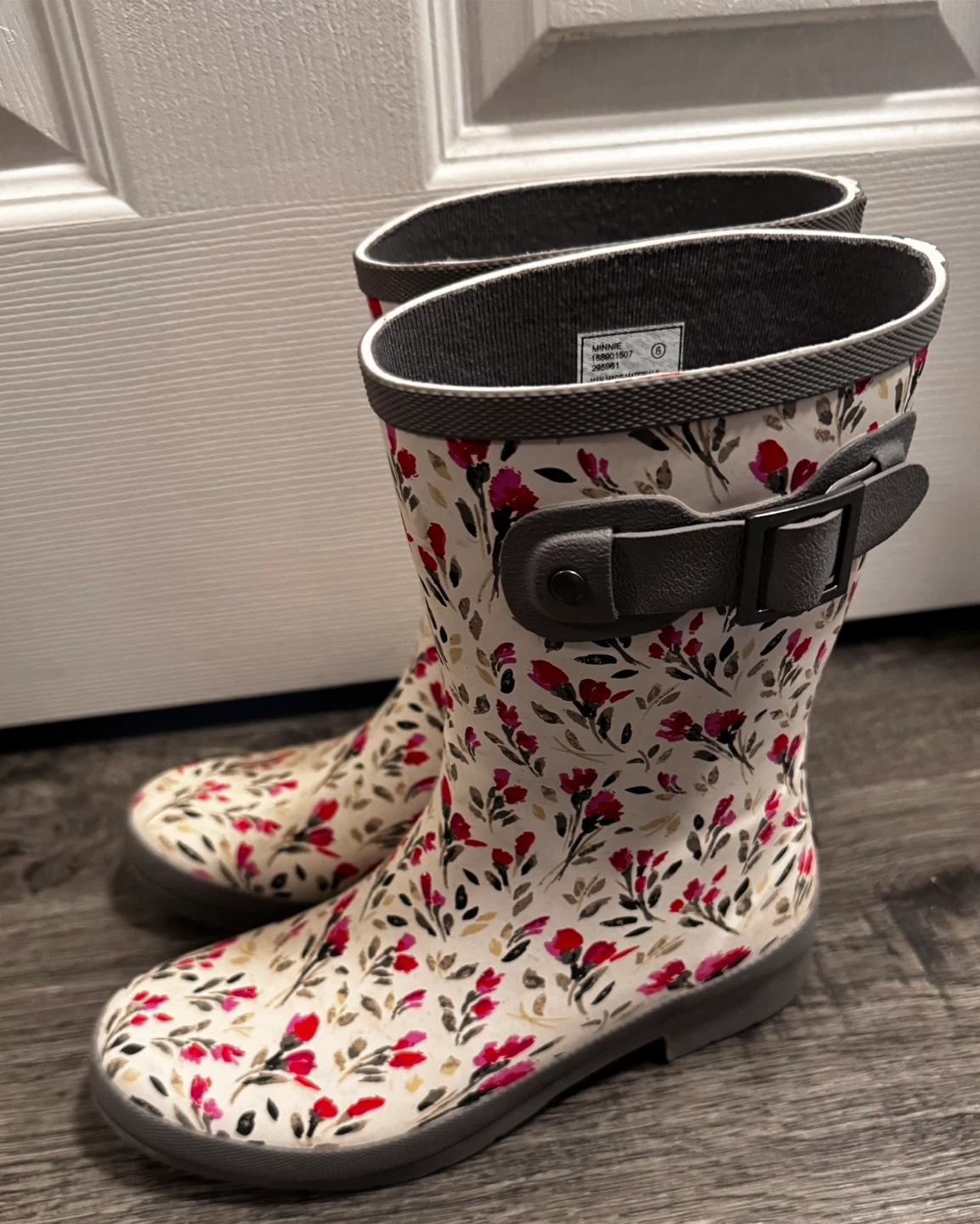 Elements Floral Rain Boots Size 6. Fit like 7 - photo 3