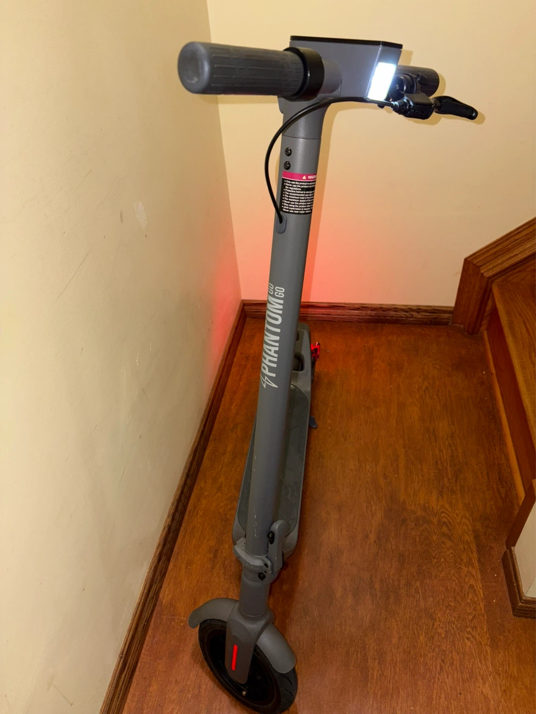 Phantom gogo a8 electric scooter - photo 2