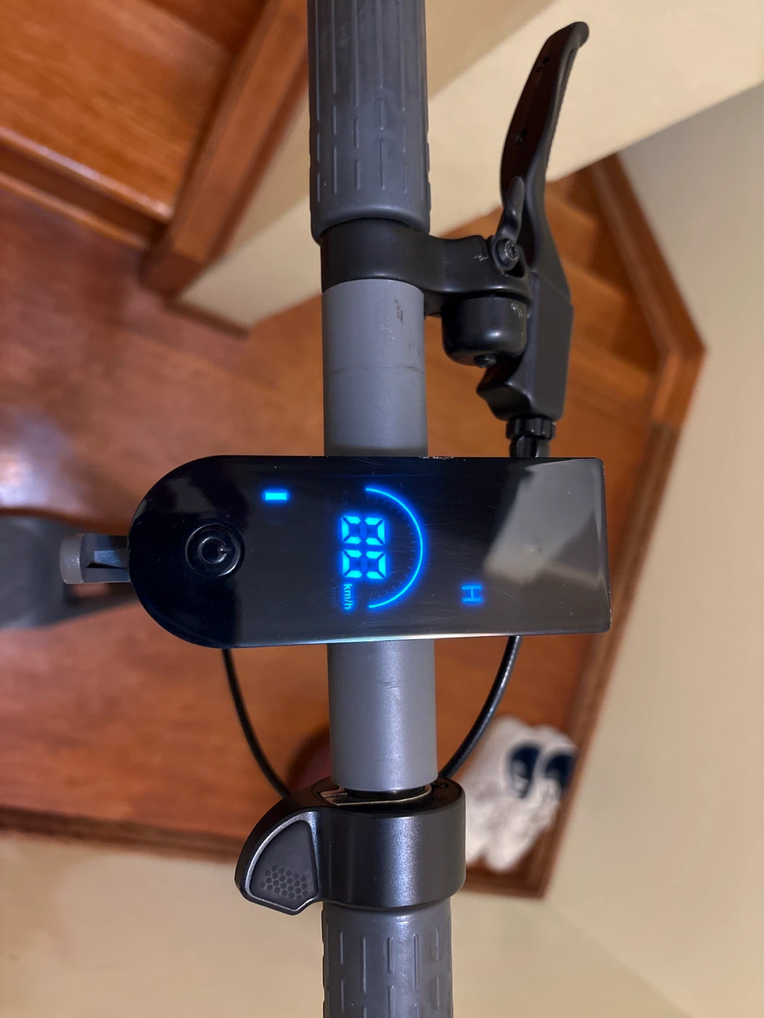 Phantom gogo a8 electric scooter - photo 5