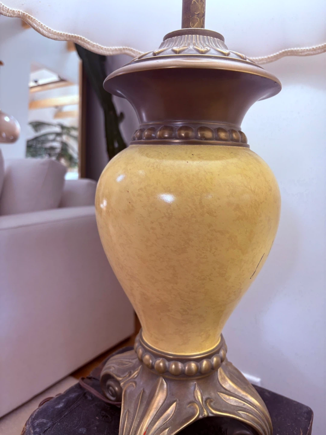 Pair of Yellow Ceramic Table Lamps - photo 4