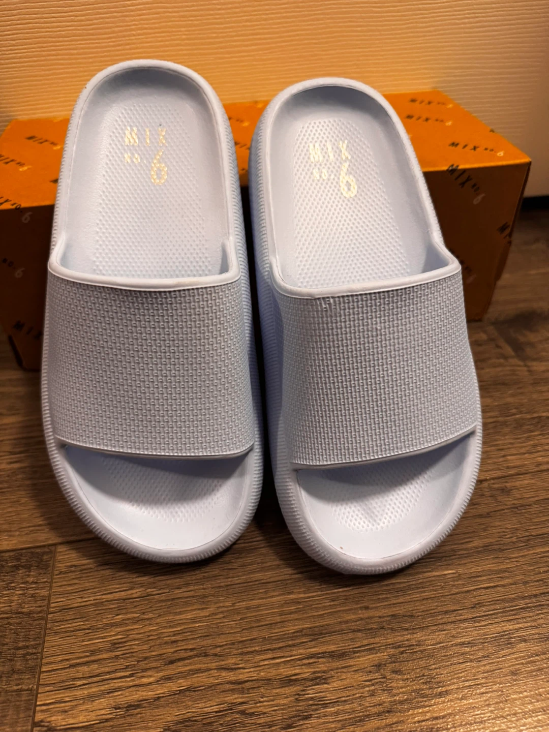 Light purple Slide Sandals new ⚽️