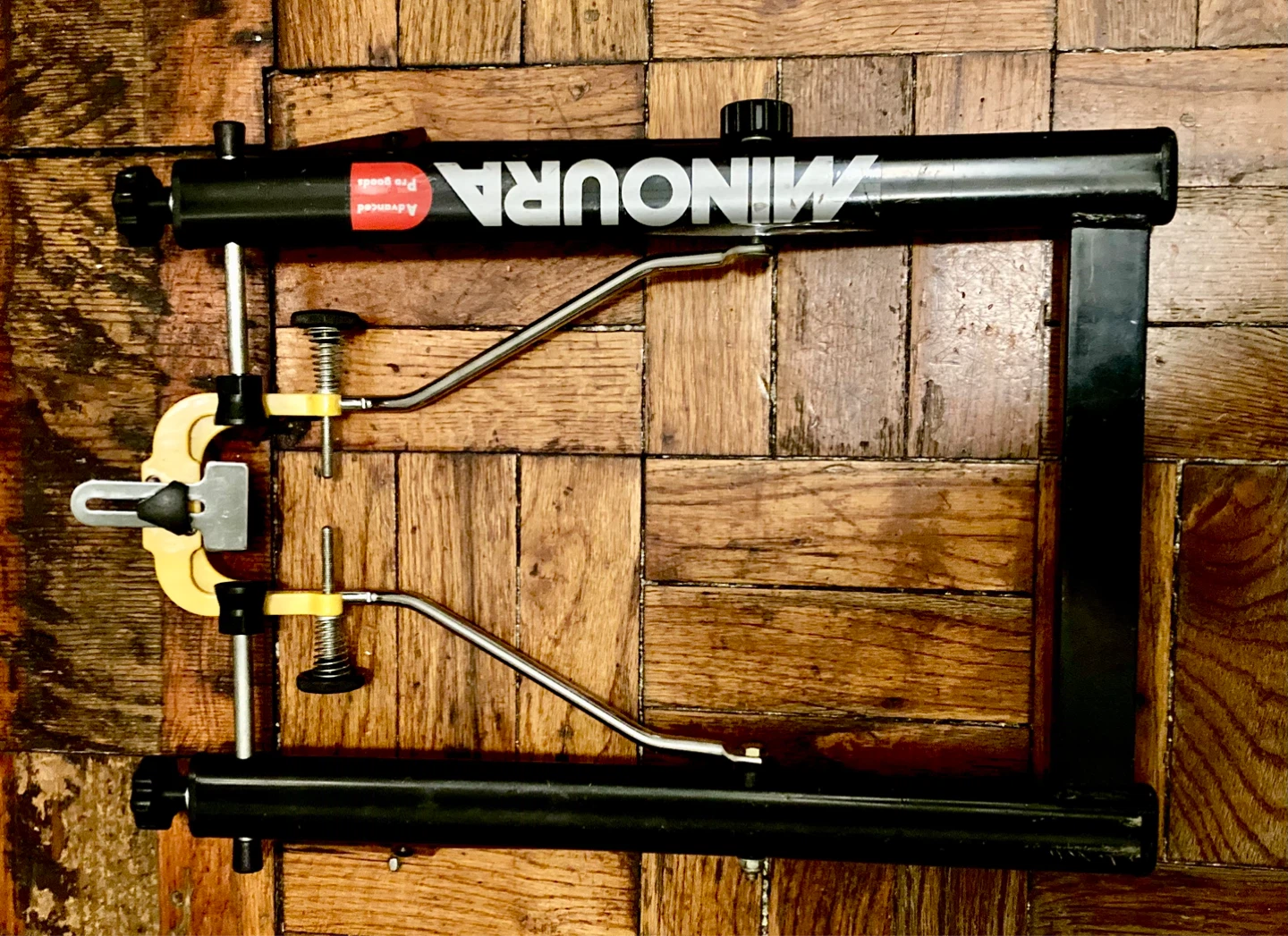 MINOURA Portable Foldable Steel Truing Wheel/Trainer Stand - photo 5