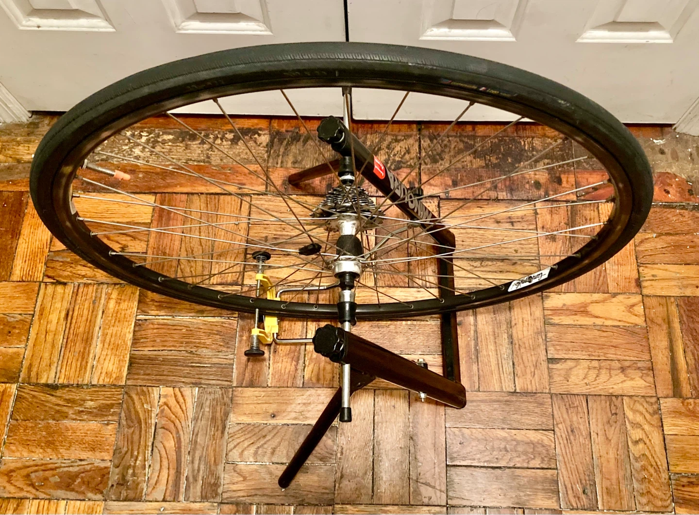 MINOURA Portable Foldable Steel Truing Wheel/Trainer Stand - photo 3