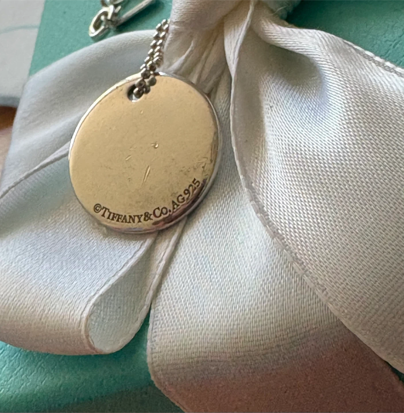 💯 Authentic Tiffany and Co. Notes Initial K Pendant Necklace - photo 4