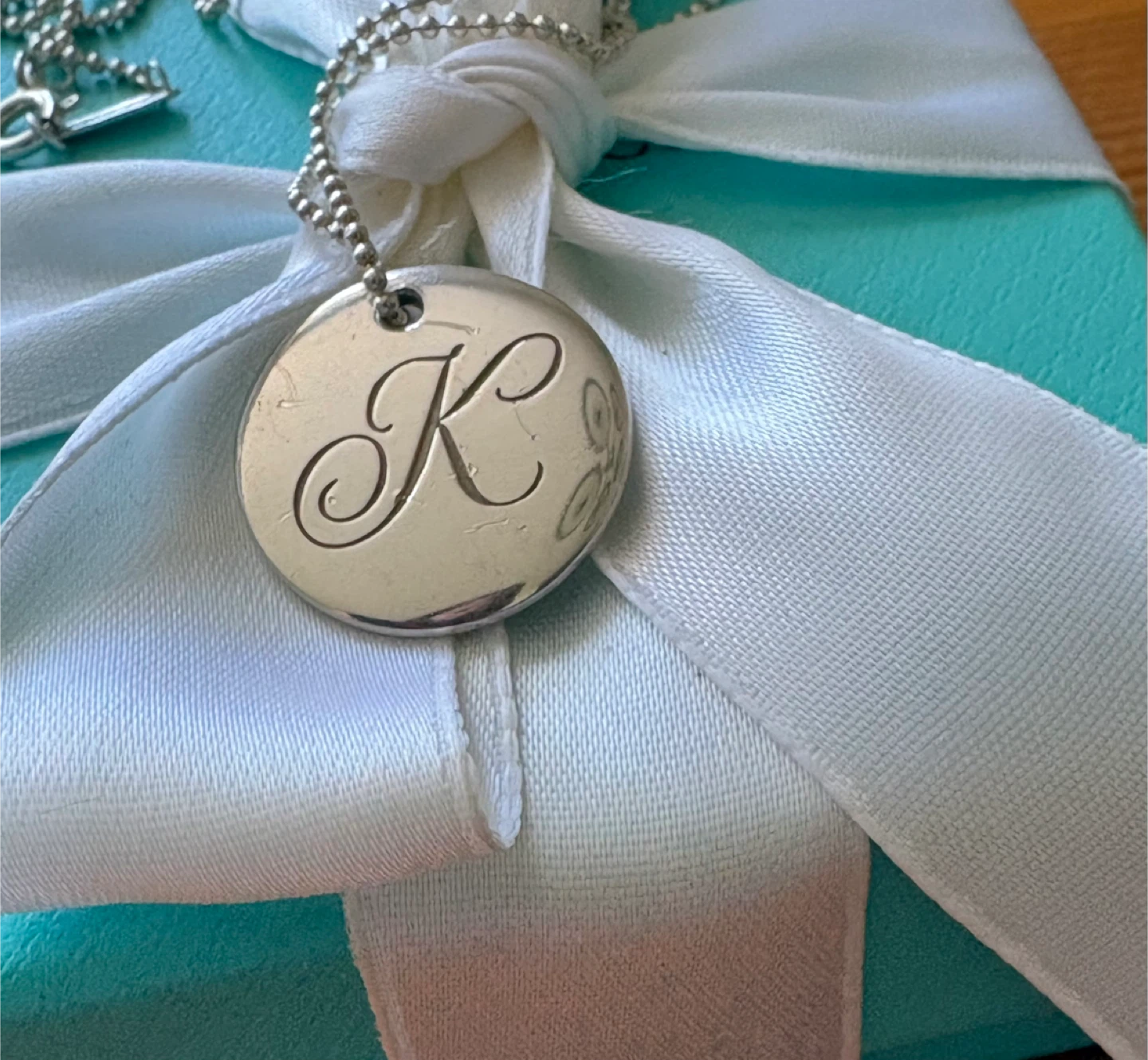 💯 Authentic Tiffany and Co. Notes Initial K Pendant Necklace - photo 3