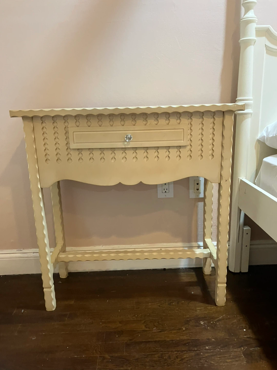 Cream Scalloped Entryway Table with Drawer