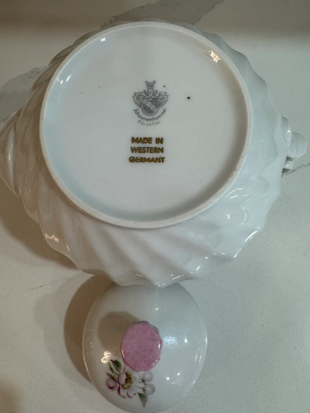 Vintage Porcelain Teapot with Floral Design ⚽️ - photo 3