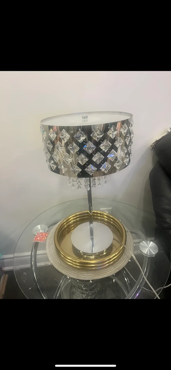 Table Lamp with Crystal Accents 80$ each brand new - photo 2