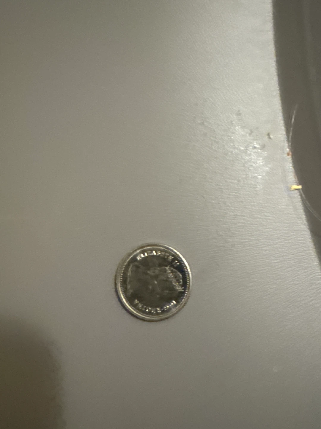 Canadian 10 Cent Dime Coin - photo 2