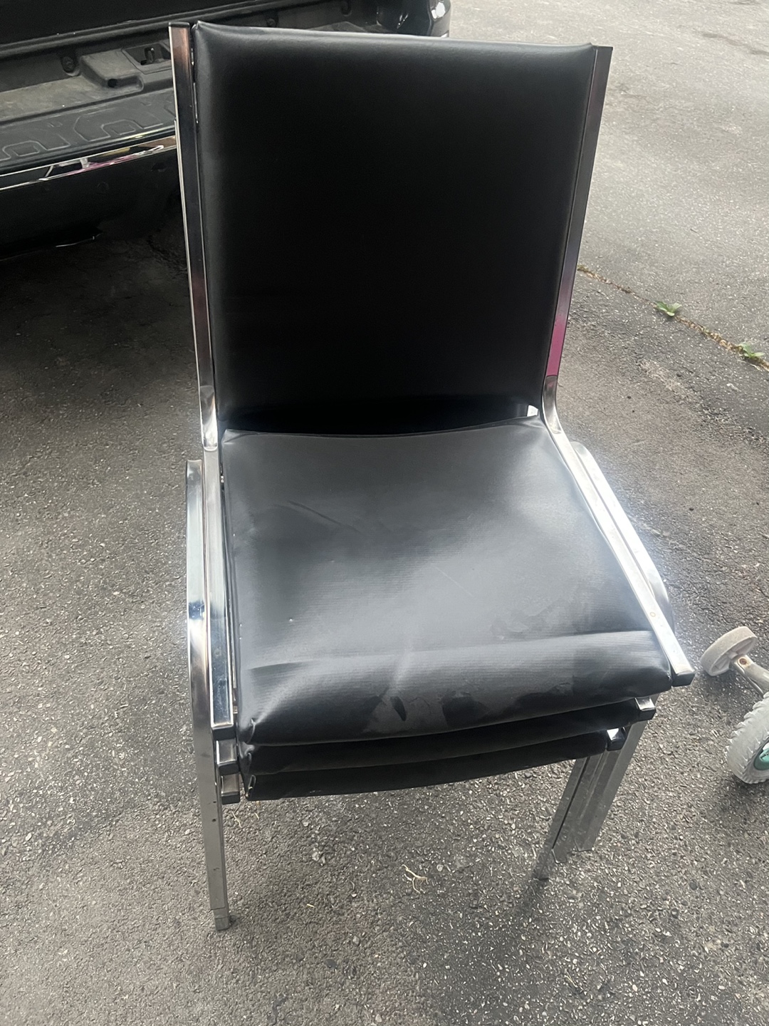 3 Stacking Chairs - Black Leather & Chrome - photo 5