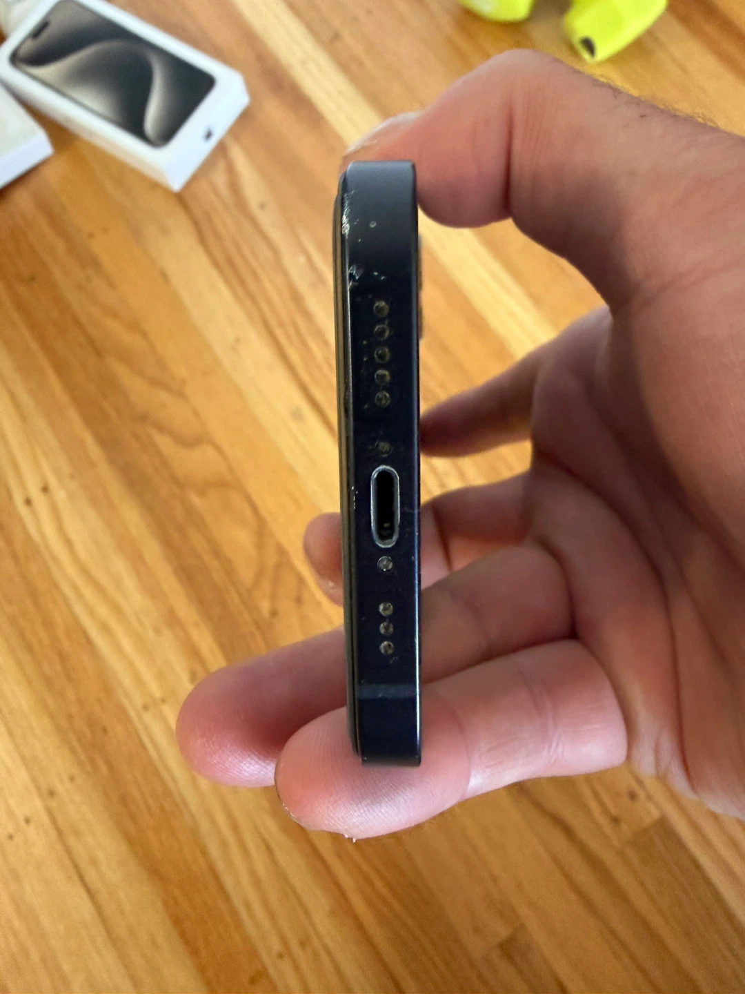 iPhone 12 with OtterBox Case - photo 4