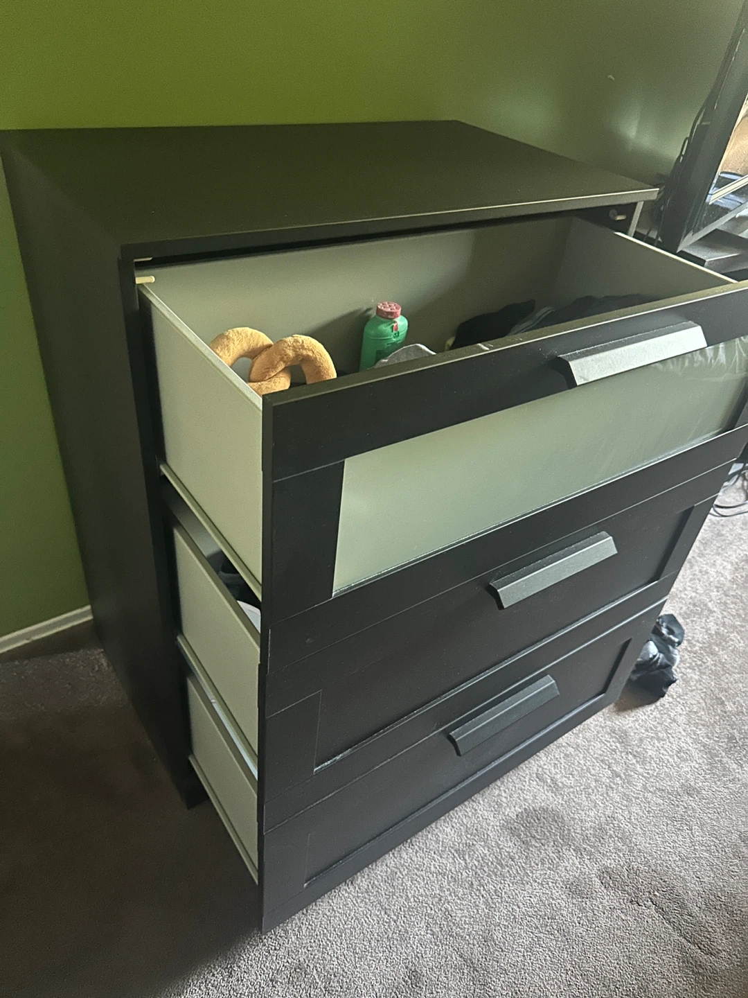 Black 3-Drawer Dresser