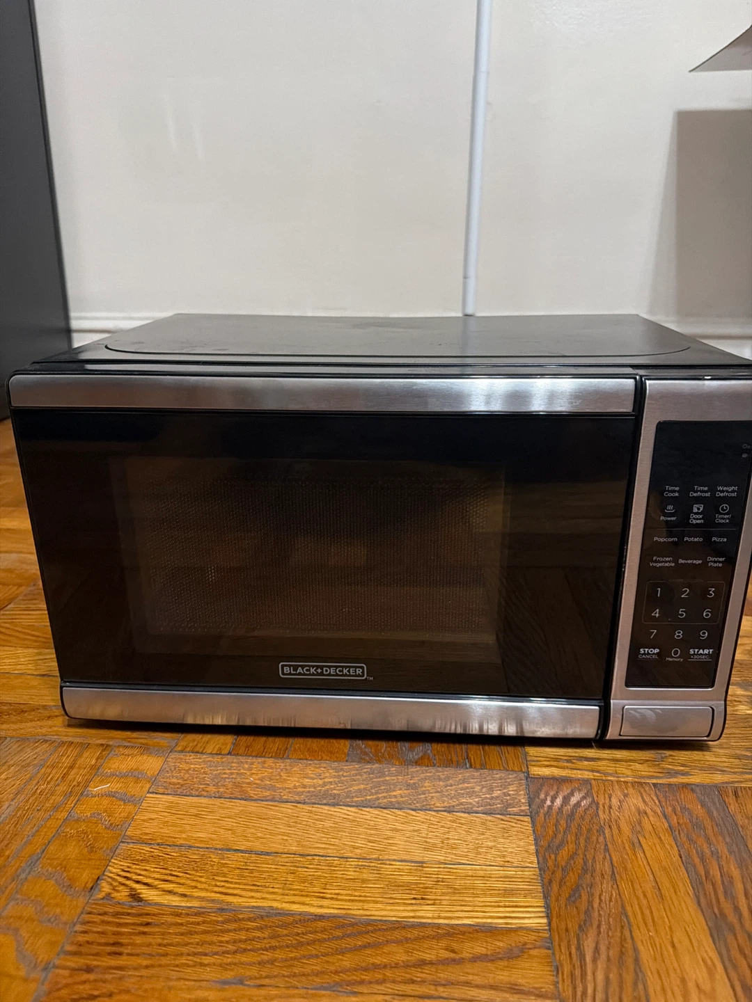 BLACK+DECKER Microwave Oven