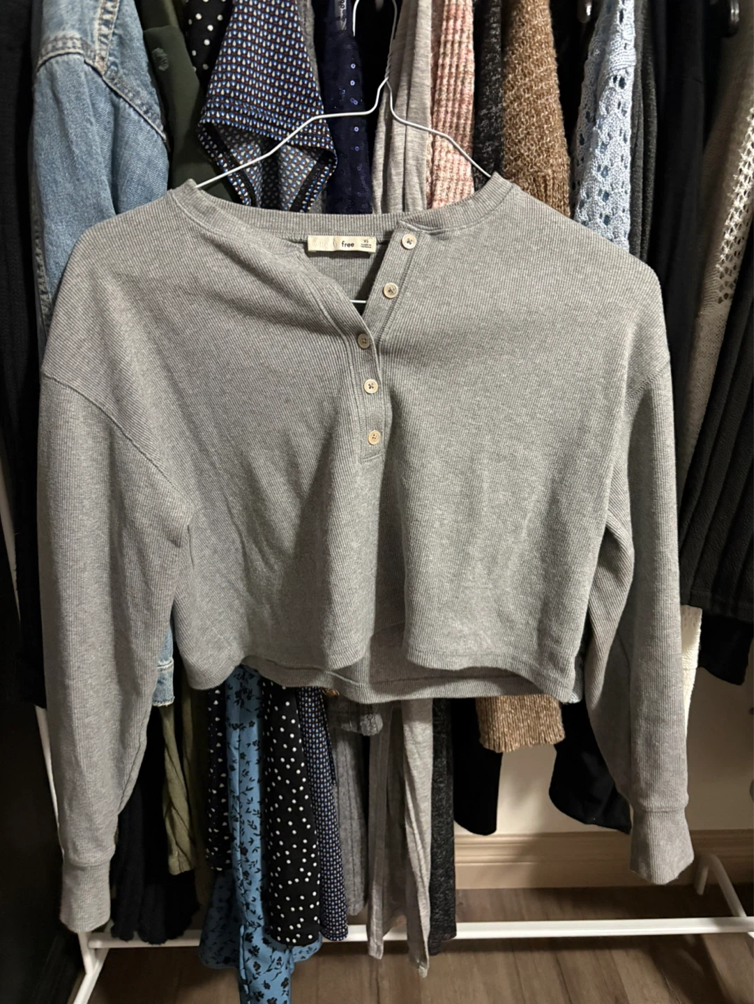 Aritzia (Wilfred) top