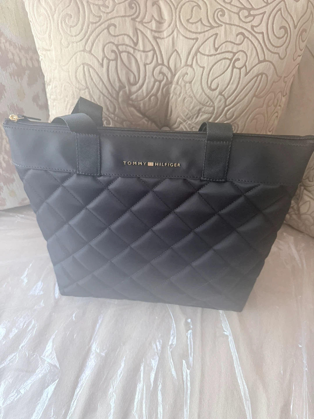 Tommy Hilfiger Quilted Tote Bag - photo 2