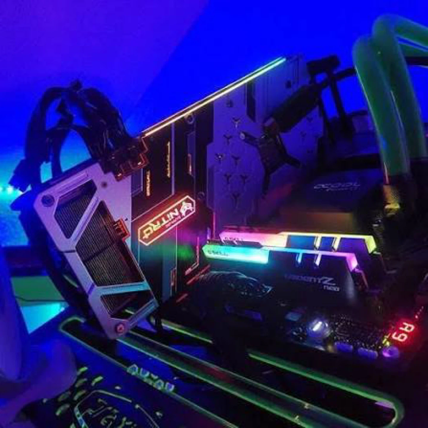 SAPPHIRE NITRO+ RX 5700 XT Graphics Card - photo 4