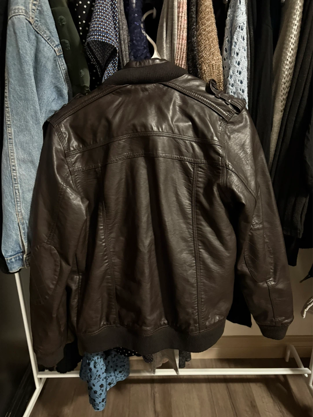 Vintage Leather Bomber Jacket - photo 2