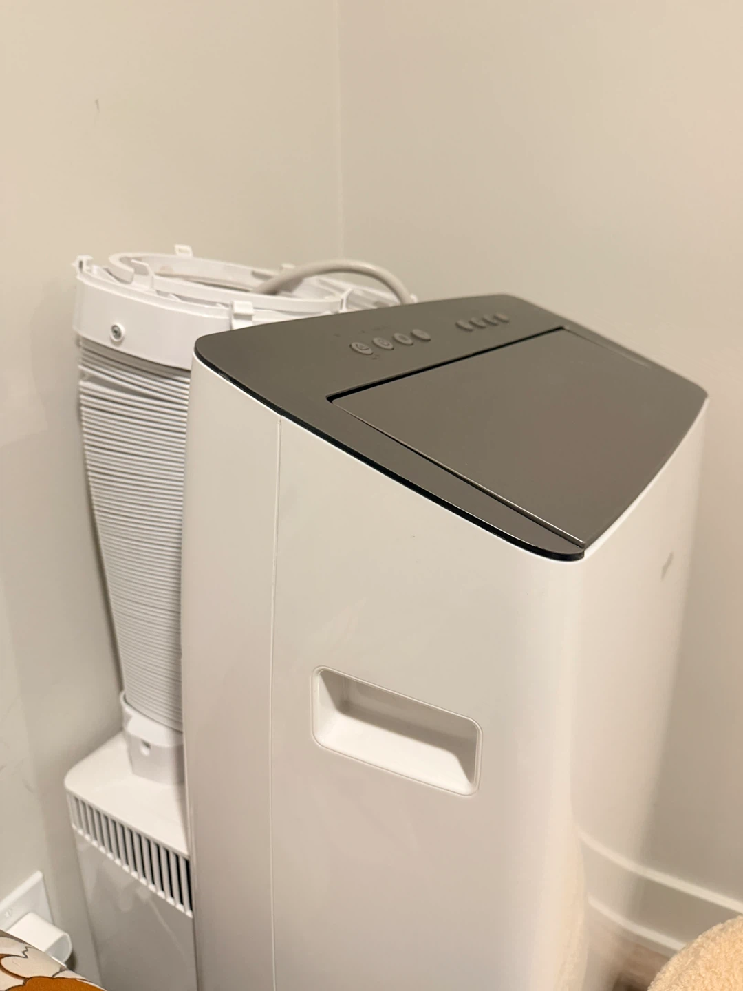 Danby Portable Air Conditioner - photo 3