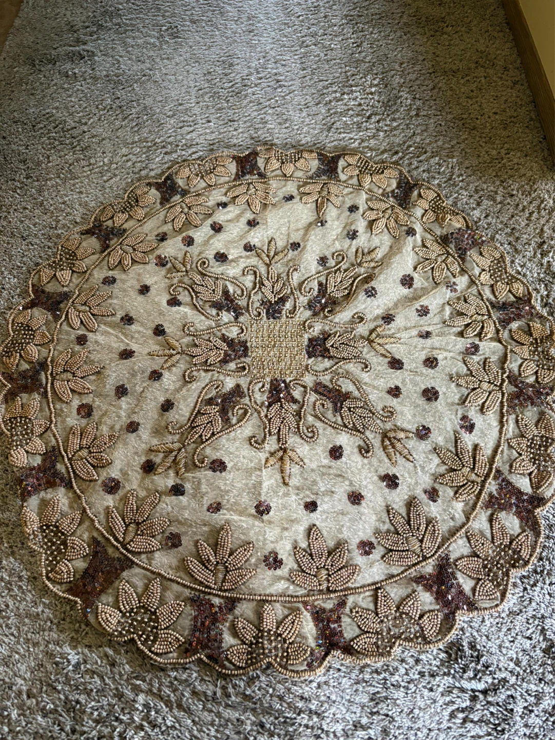 Beaded Table Runner or Table Topper - photo 2