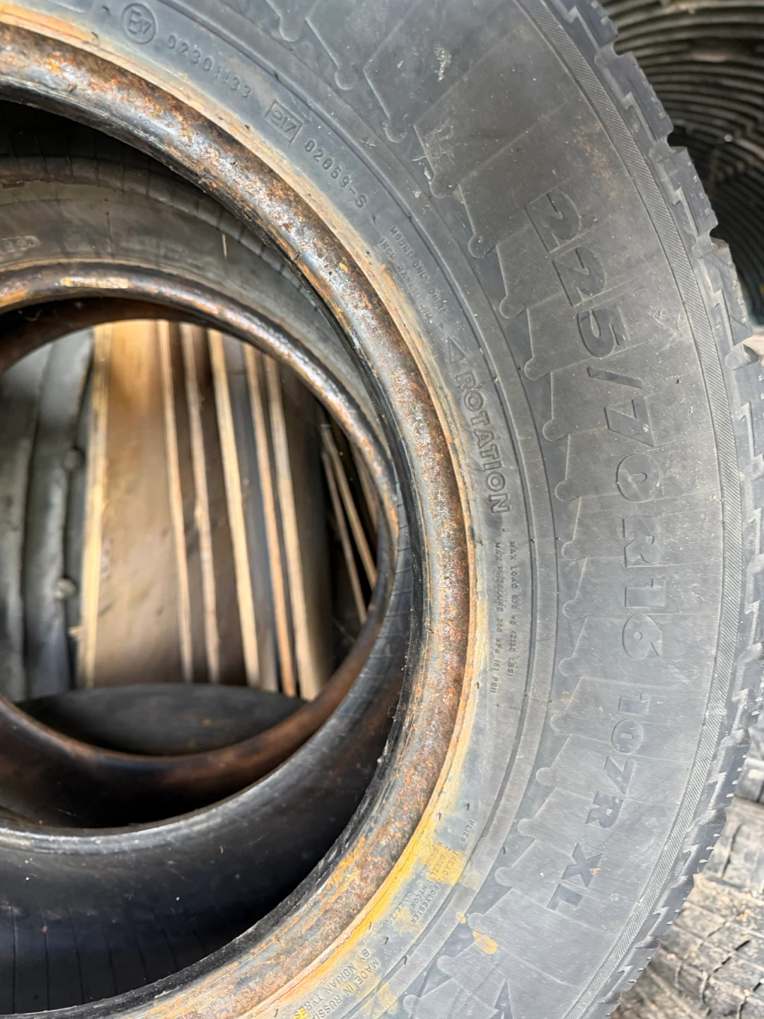 225/70R16 - photo 2