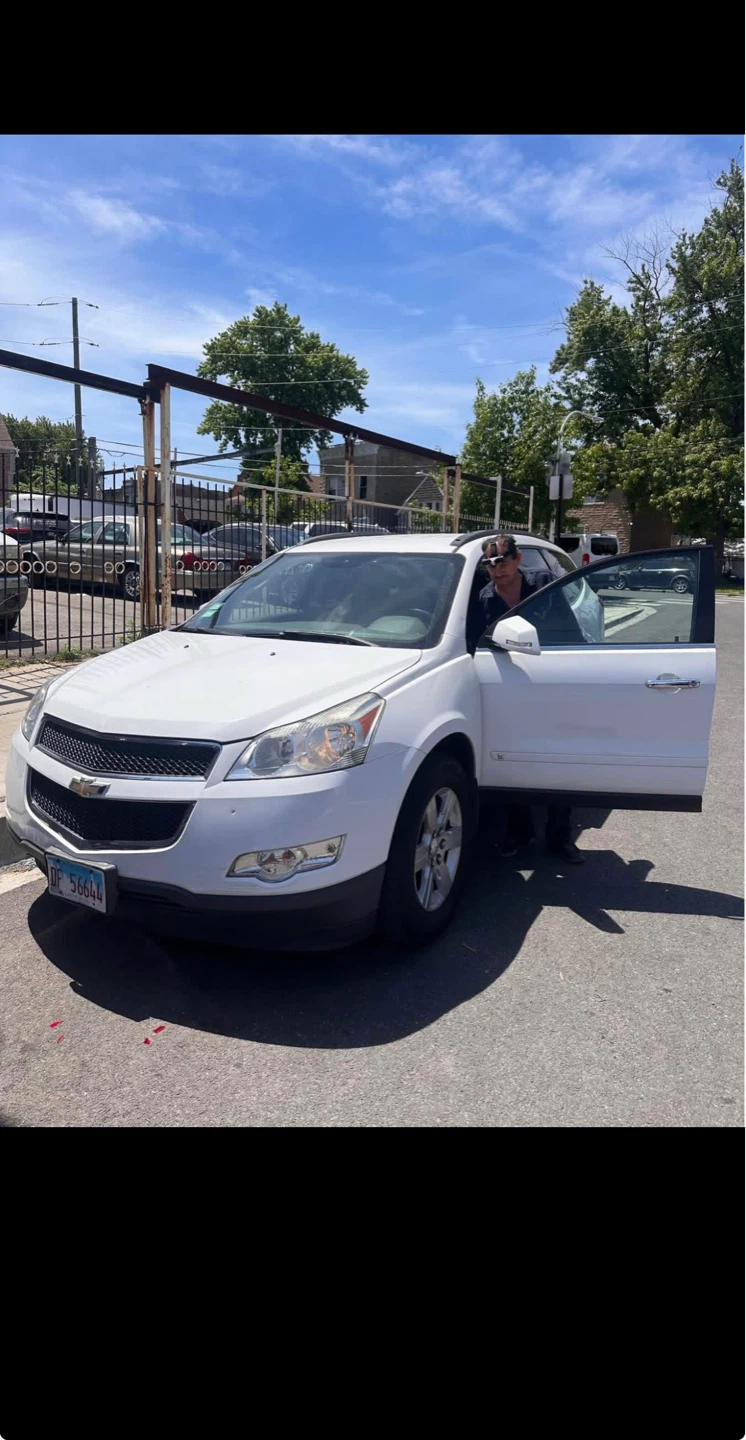 2010 Chevrolet Traverse · LT Sport Utility 4D