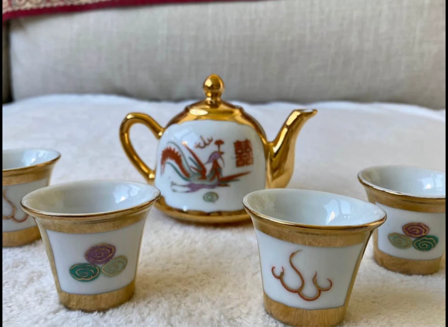 Vintage Miniature Chinese Teapot and Cups Set
