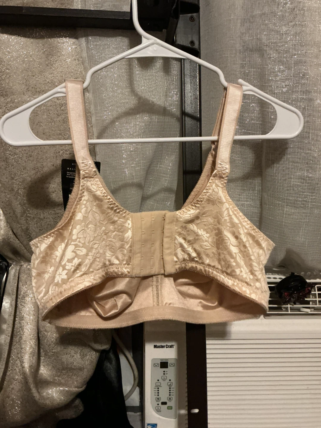 Bali Full Support Bra - Size 42D - Nude - photo 2