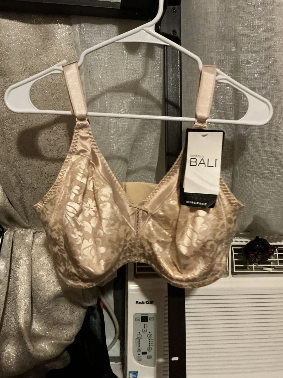 Bali Full Support Bra - Size 42D - Nude