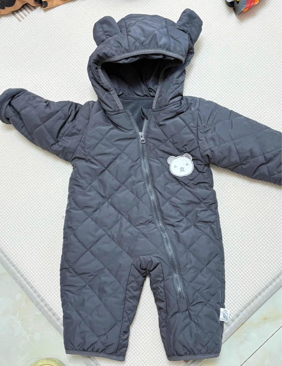 ⚽️Grey Quilted Bear Hooded Bunting Snowsuit