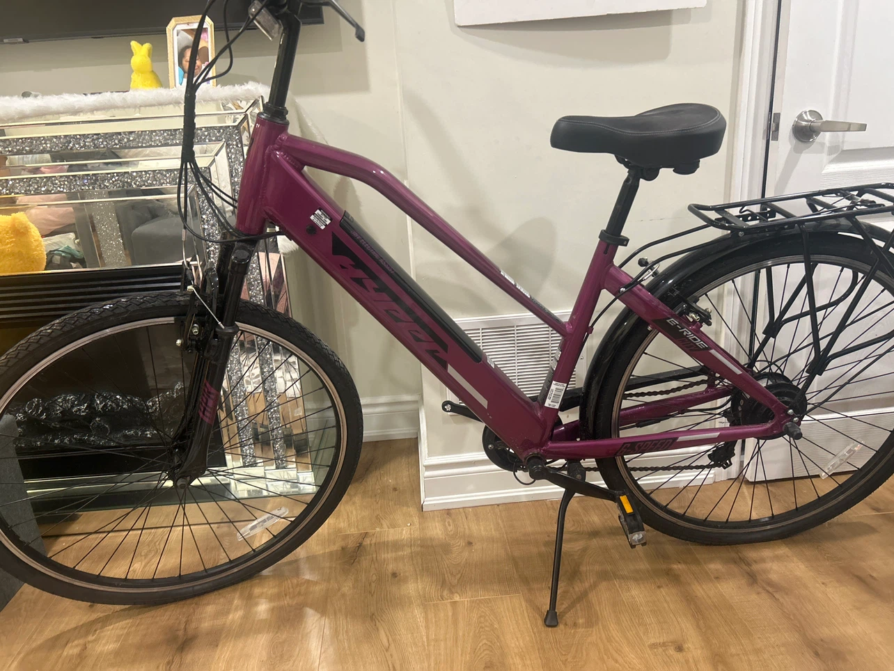 Hyper E-Ride Electric Bike – Like New – Barely Used