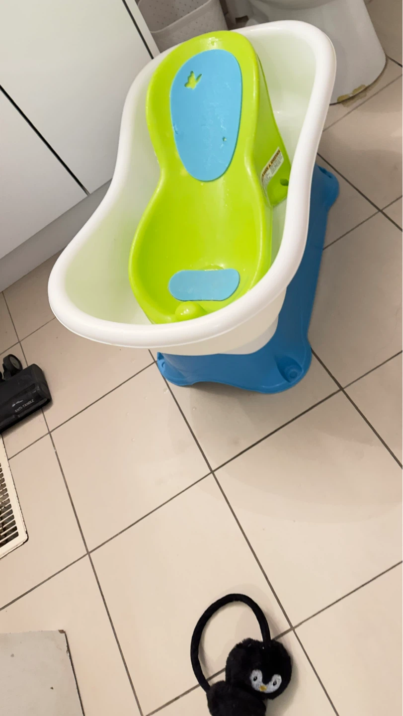 The First Years Baby Bath Tub with Sling - photo 2