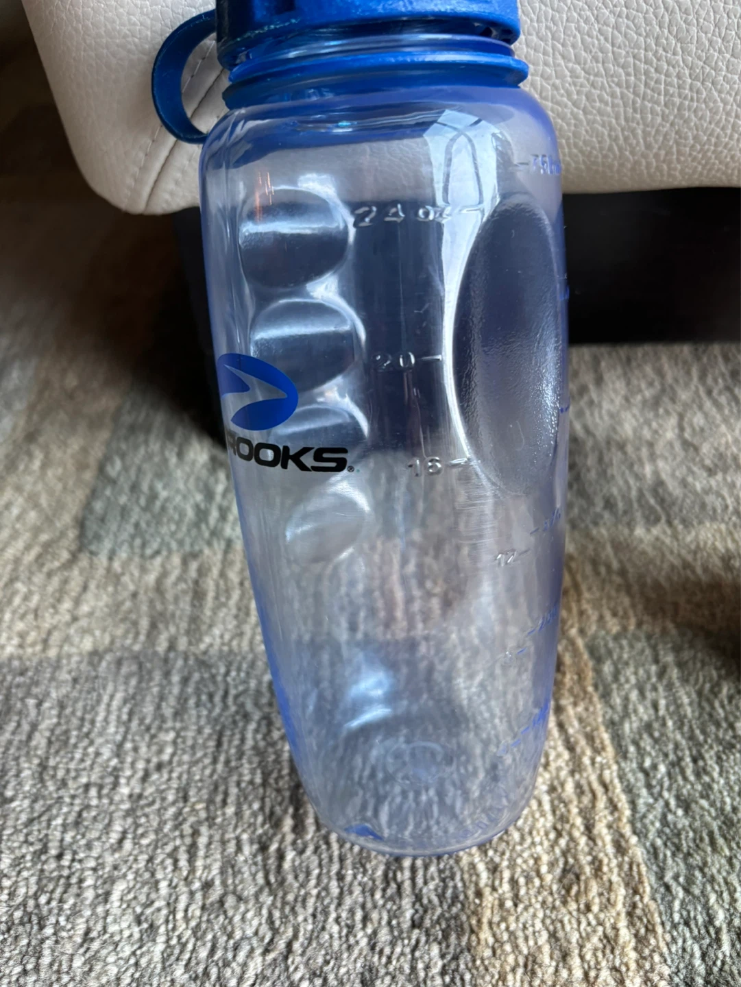 ⚽️ Brooks Water Bottle and Stainless water bottle - photo 2