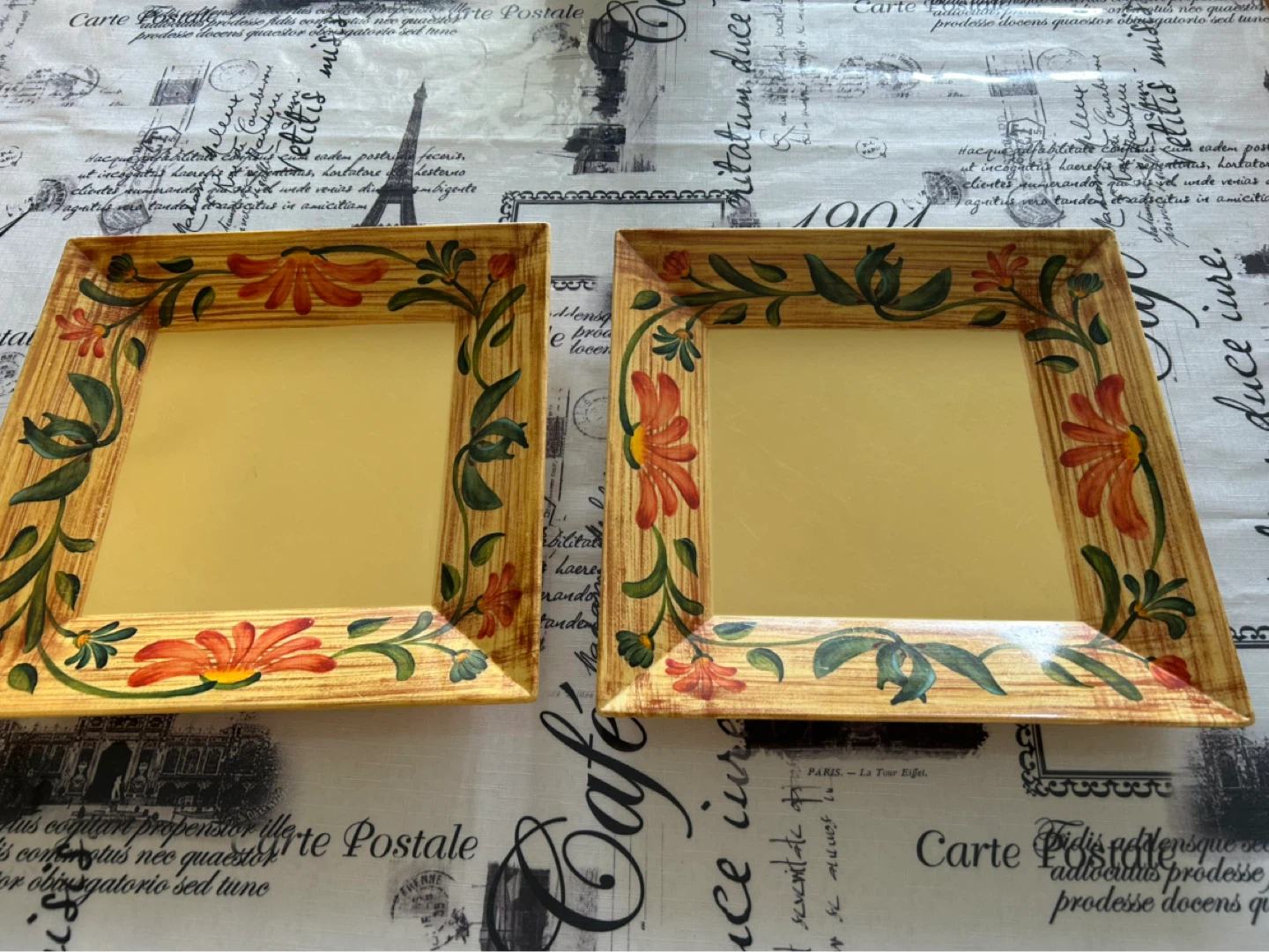 G.E.T. Melamine Floral Plates (Set of 2)
