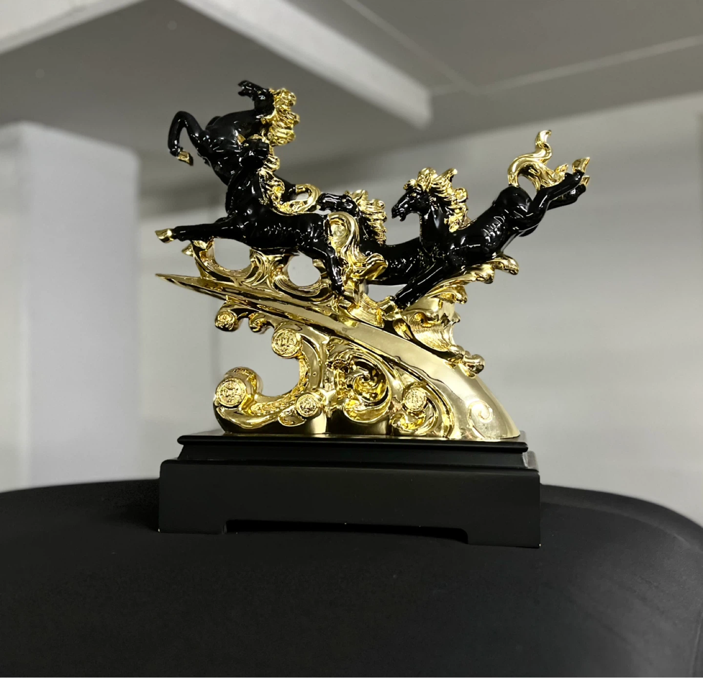 Black and Gold Horse Sculpture - photo 4
