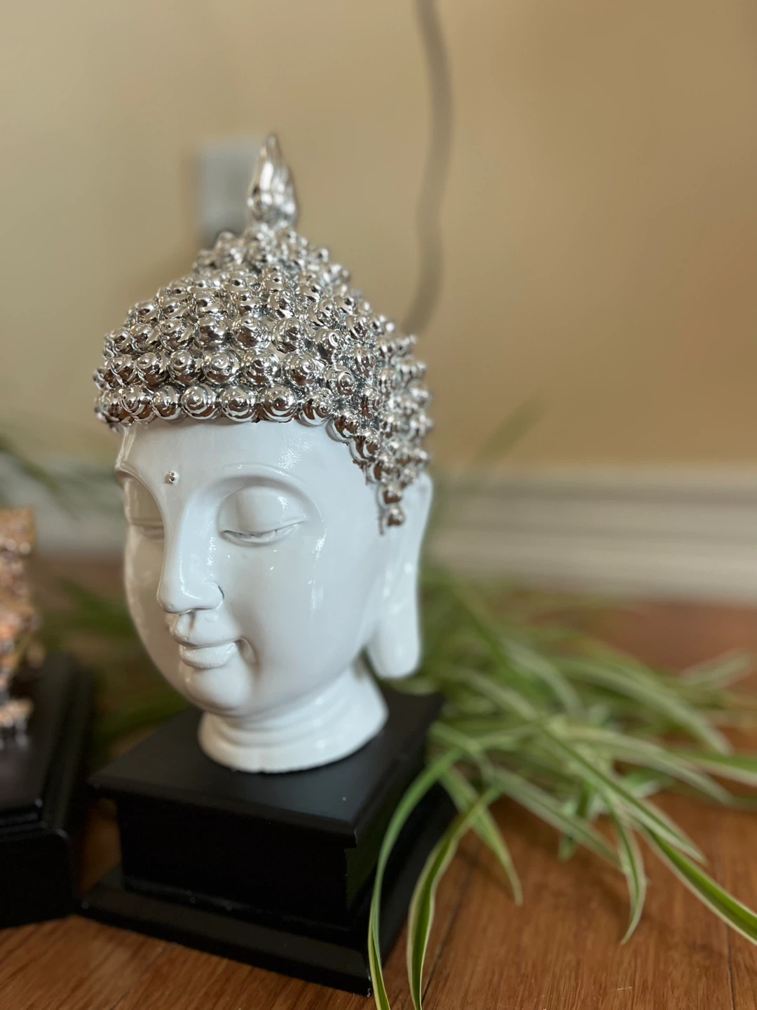 White Buddha Head Figurine with Silver Embellishments - photo 4