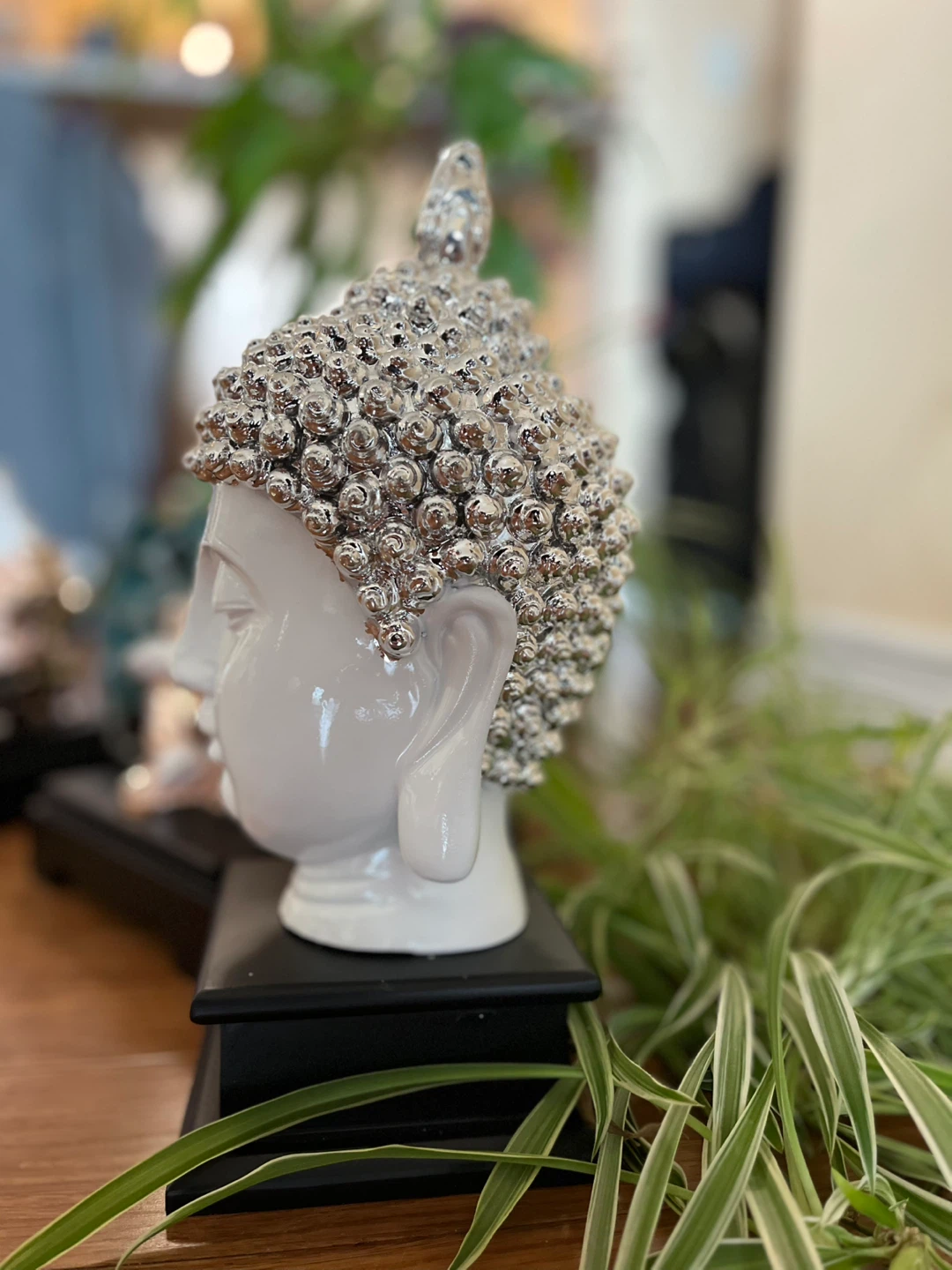 White Buddha Head Figurine with Silver Embellishments - photo 3