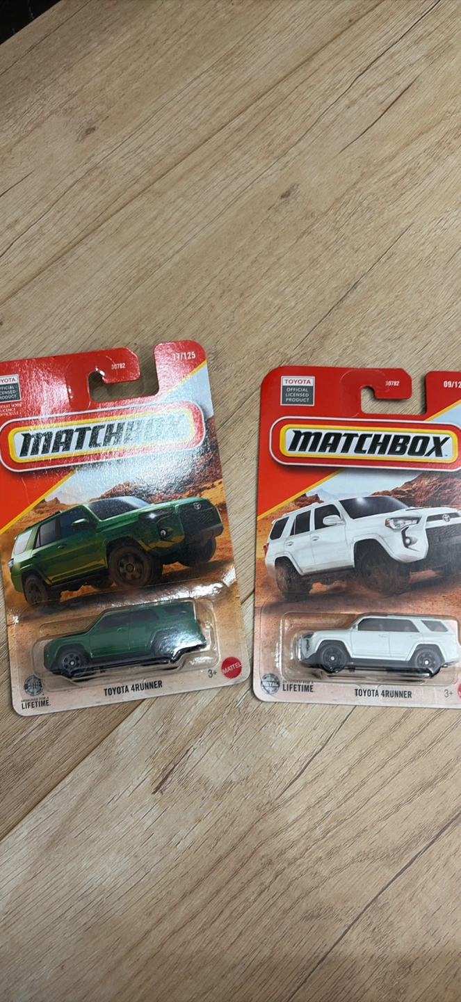 Matchbox Toyota 4Runner Die-Cast Toy Cars (Green & White)