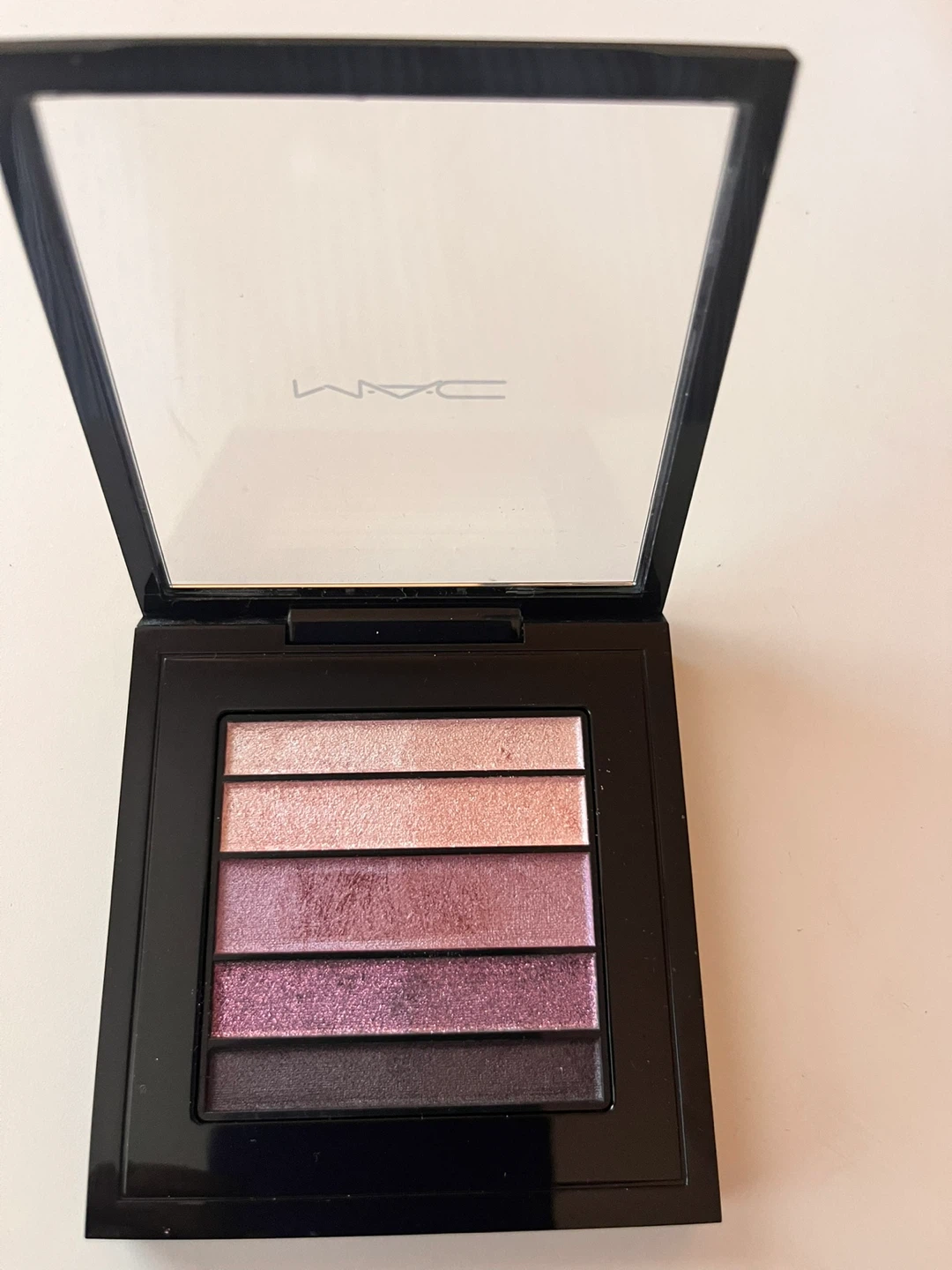 MAC Veluxe Pearlyfusion Shadow Pinkluxe Eyeshadow Palette Sample - photo 3