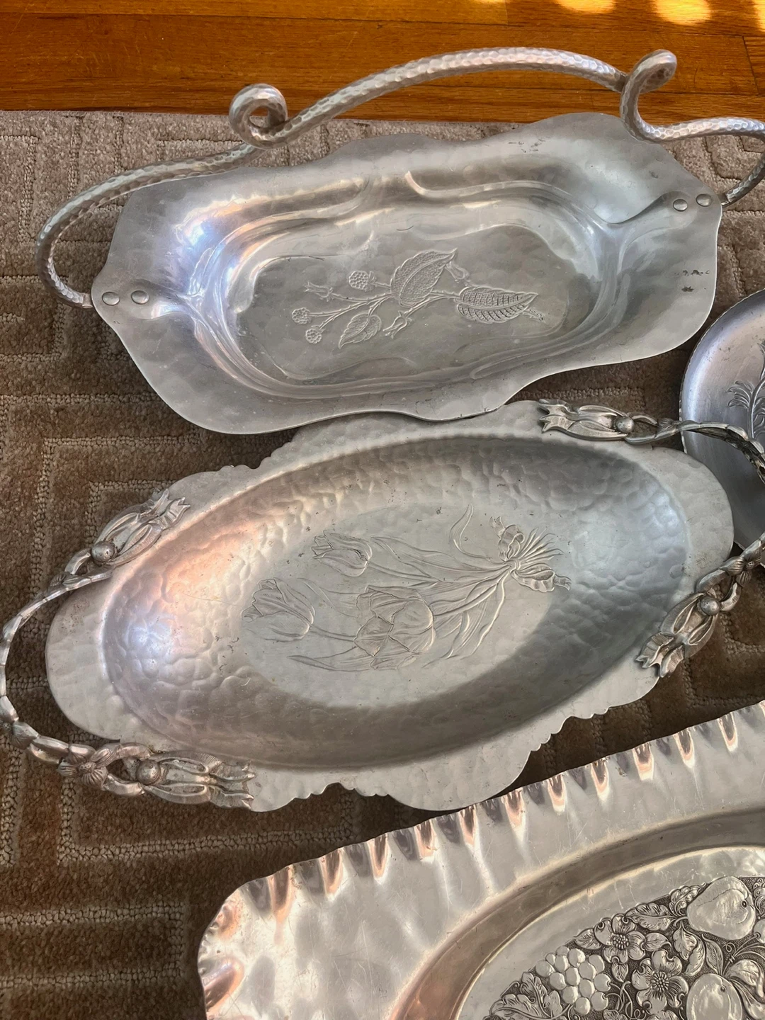 Lot of 4 Aluminum Serving Trays and Covered Dish