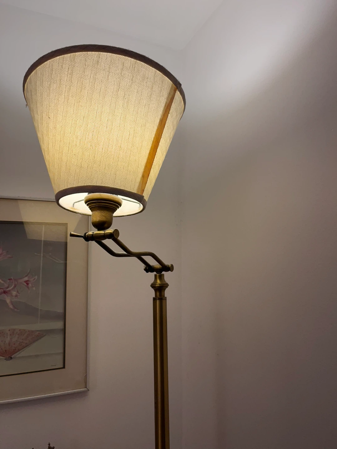 ⚽️*MOVING SALE* Vintage Brass Floor Lamp with Cream Shade