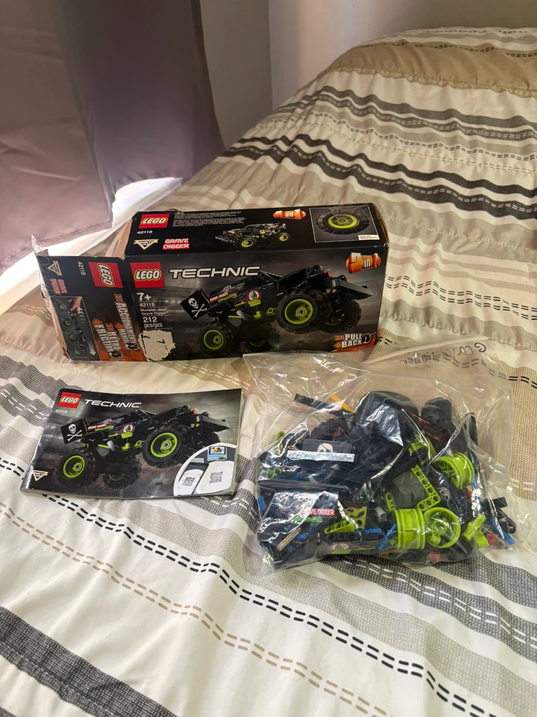 LEGO Technic McLaren Senna GTR 42123 - photo 5